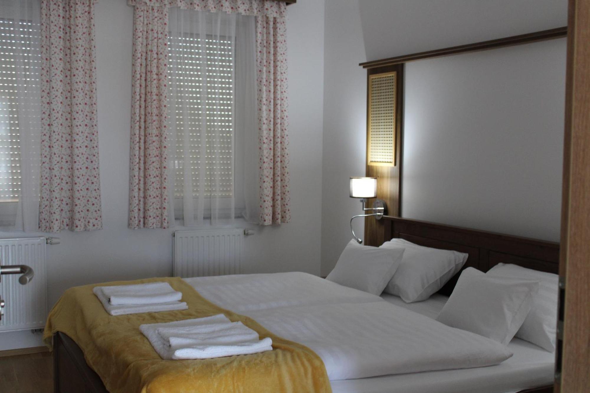 Mara Apartman Buek Exterior foto