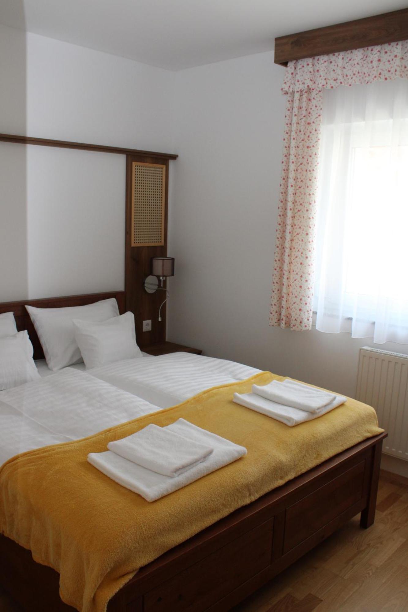 Mara Apartman Buek Exterior foto